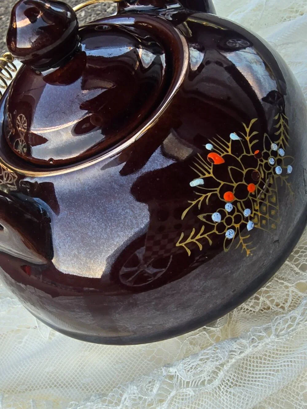 Vintage Hand Painted Japanese Moriage Pattern Footed Teapot with Wire Handle